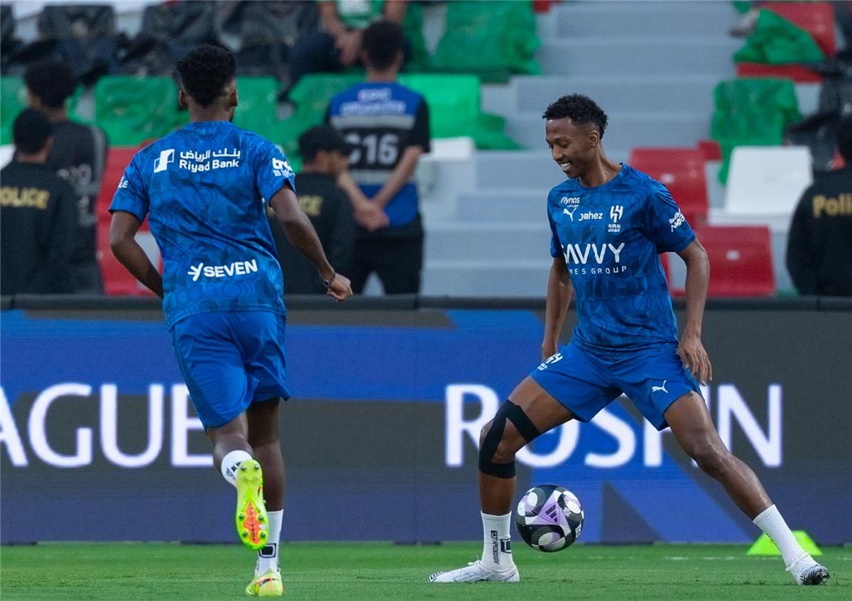 فيديو وأهداف | الهلال يكتسح الاتفاق بخماسية نظيفة في الدوري السعودي