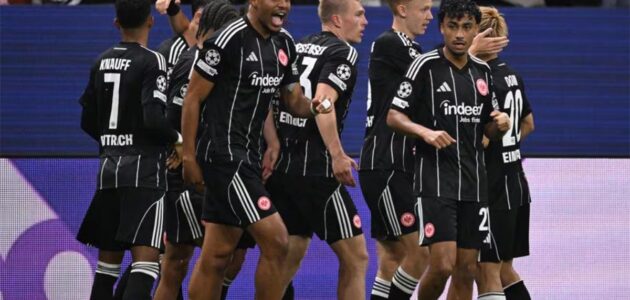الصورة المميزة لـ: شاهد الآن: راسموس نيسين يسجل هدف فرانكفورت الأول في شباك ليفربول بدوري أبطال أوروبا