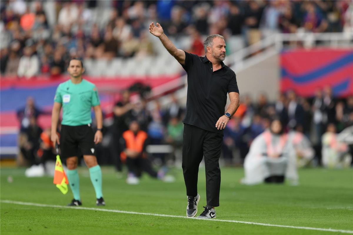 تأكيد غياب رافينها عن الكلاسيكو: ضربة موجعة لبرشلونة قبل قمة الليغا