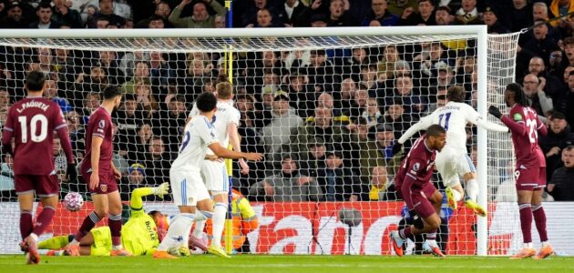 الصورة المميزة لـ: تفاقم أزمات وست هام: دفاع كارثي بالكرات الثابتة يمنح ليدز التقدم 2-0 في 15 دقيقة
