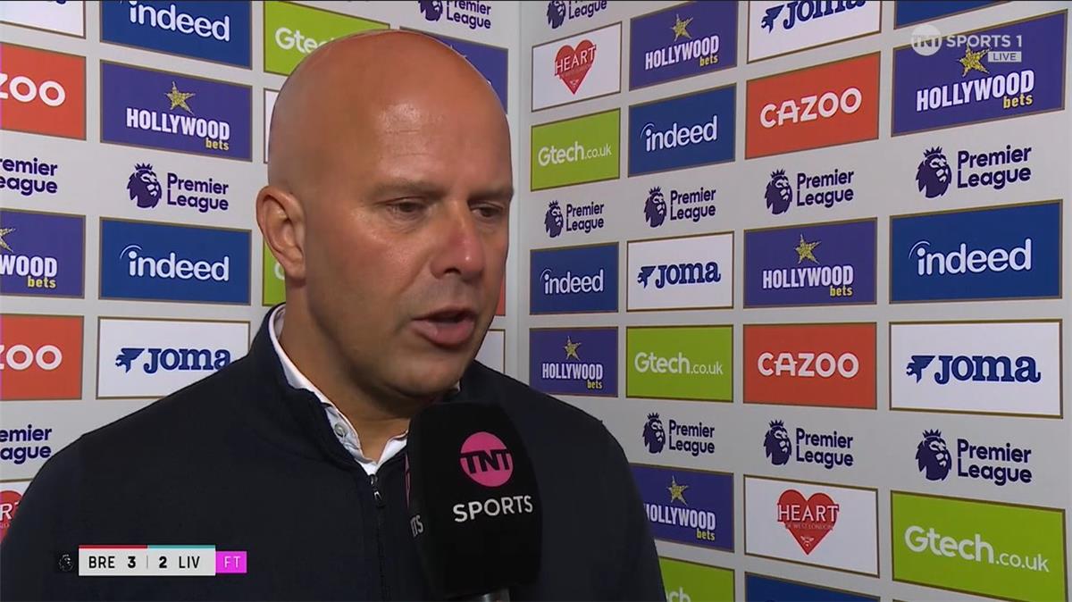 أرني سلوت يُعنف لاعبي ليفربول بعد الخسارة الرابعة: ‘أداء برينتفورد هو الأسوأ’