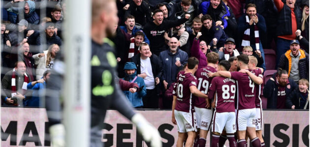 الصورة المميزة لـ: عمالقة تاينكاسل: هارتس يهدد عرش غلاسكو في الدوري الاسكتلندي بعد 40 عامًا من الهيمنة