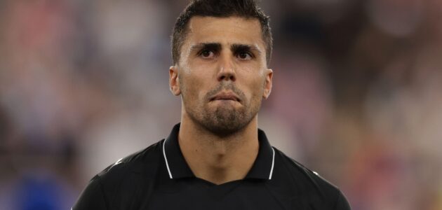 الصورة المميزة لـ: عودة رودري للتدريبات: دفعة قوية لمانشستر سيتي قبل مواجهة سوانزي في كأس كاراباو