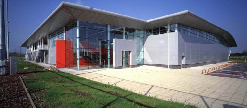 مانشستر يونايتد سيدات يعزز طاقمه الفني بتعيين كارلون كاربنتر محللاً رئيسياً للأداء