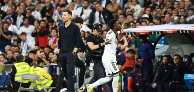 الصورة المميزة لـ: مهاجم برشلونة السابق يهاجم فينيسيوس جونيور: نجم ريال مدريد ‘لا يُطاق’!
