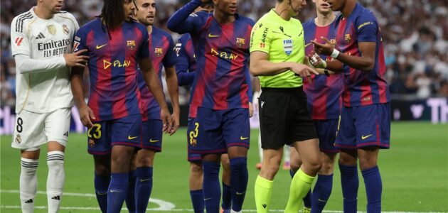 الصورة المميزة لـ: جدل تحكيمي الكلاسيكو: ماتيو لاهوز يناقض نفسه بشأن ركلة جزاء برشلونة ضد ريال مدريد