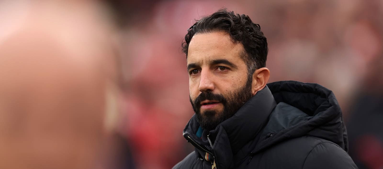 إنيوس تُقيّم تقدم مانشستر يونايتد تحت قيادة أموريم: قرار الشتاء الذي يثير الجدل