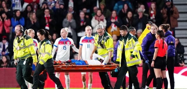 Featured image for: “لا يبدو جيدًا”: إصابة ميشيل أجييمانغ الخطيرة تلقي بظلالها على فوز إنجلترا على أستراليا