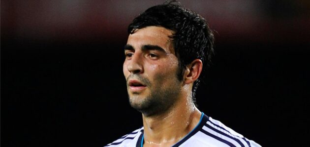 Featured image for: ألبيول يكشف: الكلاسيكو أعاد لي ذكريات فترة جوارديولا ومورينيو المشتعلة