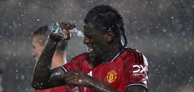 Featured image for: جماهير مانشستر يونايتد توجه رسالة واضحة لأموريم بشأن مستقبل نجمهم الواعد أيدن هيفن