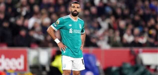 الصورة المميزة لـ: محمد صلاح ليفربول: جماهير الريدز تتفاعل مع العرض السعودي الخيالي – هل حان وقت الرحيل؟