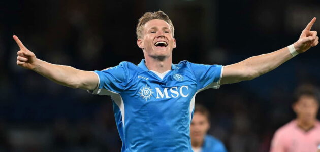 الصورة المميزة لـ: سكوت مكتوميناي يحسم مستقبله مع نابولي وسط اهتمام أندية البريميرليج الكبرى