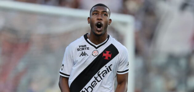 الصورة المميزة لـ: مانشستر يونايتد يلاحق النجم البرازيلي الصاعد رايان بـ16 هدفًا هذا الموسم