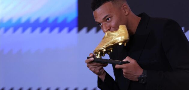 الصورة المميزة لـ: مبابي يتألق مع ريال مدريد: طريقي مختلف عن رونالدو.. وتطلعات نحو المجد