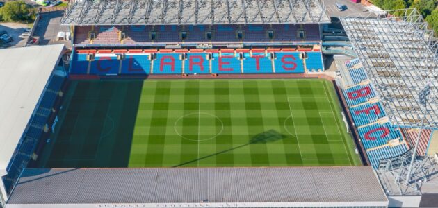 الصورة المميزة لـ: برنلي ضد أرسنال: التشكيلة المتوقعة، آخر أخبار الفريقين، وتفاصيل المواجهة النارية في الدوري الإنجليزي الممتاز