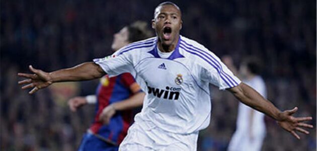 الصورة المميزة لـ: جوليو بابتيستا: هل العنصرية وراء ابتعادي عن تدريب الكبار؟ لاعب ريال مدريد السابق يفتح النار