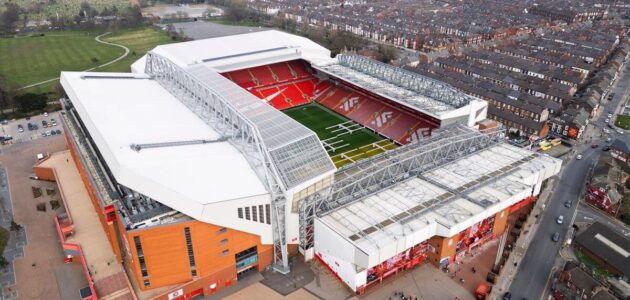 الصورة المميزة لـ: ليفربول ضد أستون فيلا: التشكيلات الرسمية وأخبار الفرق في قمة البريميرليج… هل يكسر الريدز سلسلة الهزائم؟