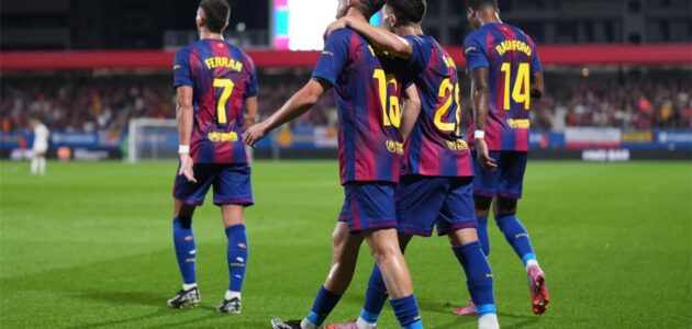 الصورة المميزة لـ: تشكيل برشلونة الرسمي ضد إلتشي في الدوري الإسباني: ثلاثي هجومي يقود البارسا