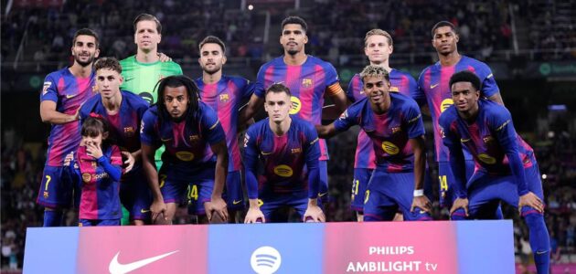 الصورة المميزة لـ: برشلونة يستعيد الثقة: فوز بثلاثية على إلتشي في الدوري الإسباني | الأهداف والملخص