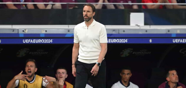 الصورة المميزة لـ: فيديو: رد غاريث ساوثغيت الصريح حول إمكانية تدريب مانشستر يونايتد