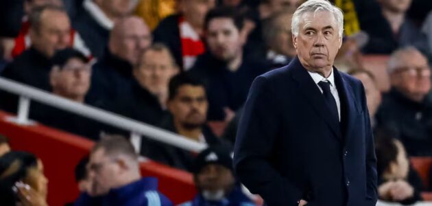 الصورة المميزة لـ: كارلو أنشيلوتي يوبخ فينيسيوس جونيور بسبب رد فعله تجاه تشابي ألونسو في ريال مدريد