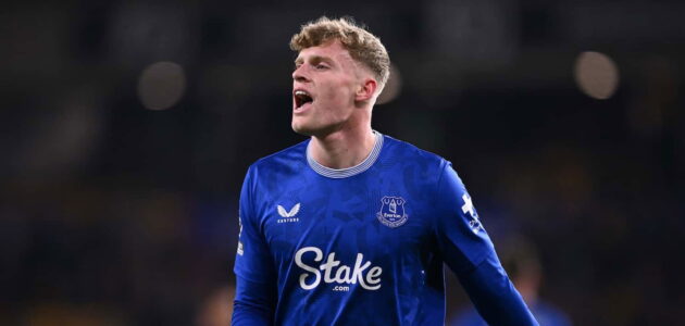 الصورة المميزة لـ: إيفرتون يحسم مصير برانثويت: هل ينتقل إلى مانشستر يونايتد في يناير؟