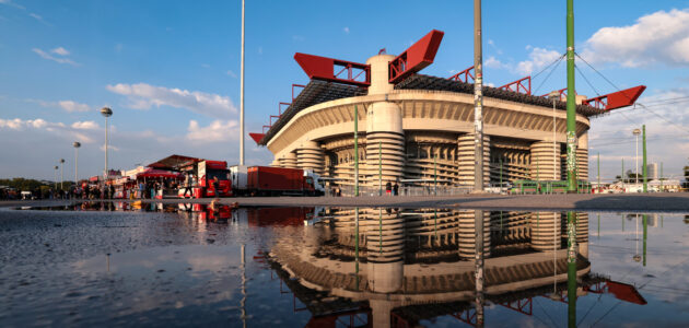 الصورة المميزة لـ: لماذا كان توقيت استحواذ ميلان وإنتر على سان سيرو حاسماً للمستقبل؟