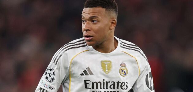 الصورة المميزة لـ: الأزمة القانونية تتفاقم: استدعاء مبابي وباريس سان جيرمان لمحكمة العمل بباريس