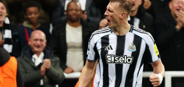 الصورة المميزة لـ: دان بيرن يشيد بفوز نيوكاسل ‘الضخم’ على أتلتيك كلوب في دوري الأبطال بعد التعافي من هزيمة وست هام