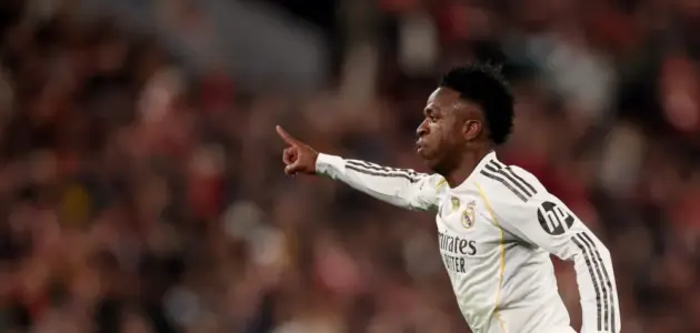 الصورة المميزة لـ: قرار حاسم: رئيس ريال مدريد يحسم مستقبل فينيسيوس جونيور