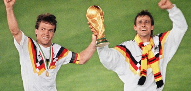 الصورة المميزة لـ: تسريب قميص ألمانيا الأساسي لكأس العالم 2026: تكريم للتصميم الأسطوري لعام 1990