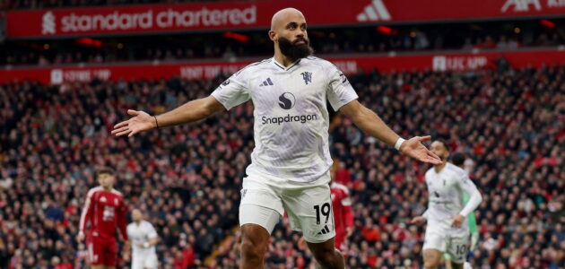 الصورة المميزة لـ: قصة نجاح مستمرة: ثنائي مانشستر يونايتد يترشحان لجائزة PFA المرموقة!