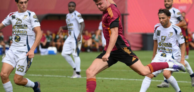 الصورة المميزة لـ: جدل يضرب روما: استدعاء المهاجم المصاب إيفان فيرغسون لمنتخب أيرلندا يثير الغضب