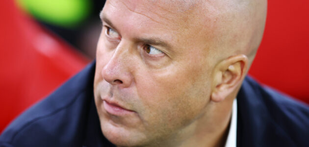 الصورة المميزة لـ: معاينة قمة الدوري الإنجليزي: ليفربول يحل ضيفاً على مانشستر سيتي بثقة متجددة تحت قيادة سلوت