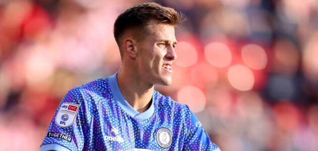 الصورة المميزة لـ: راديك فيتيك: حارس مانشستر يونايتد المعار يتألق بتسع تصديات في أداء بطولي