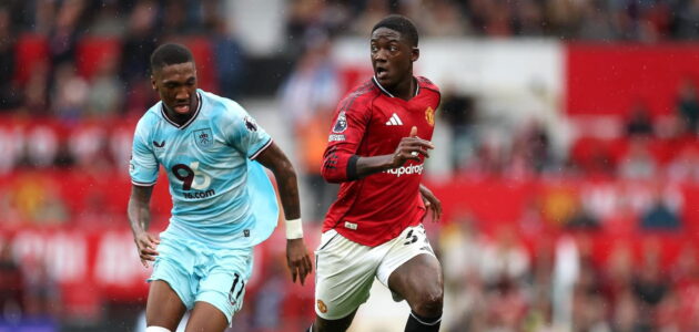 الصورة المميزة لـ: إصابة كوبي ماينو تهدد رقم مانشستر يونايتد القياسي الممتد لـ 88 عامًا!