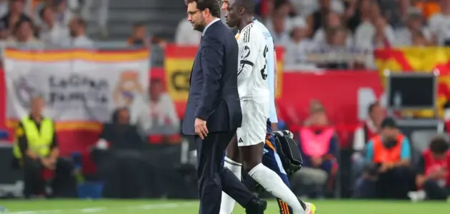 الصورة المميزة لـ: أتلتيكو مدريد يراهن على نجم ريال مدريد المبعد: فيرلاند ميندي هدف سيميوني!