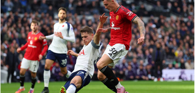 الصورة المميزة لـ: ميكي فان دي فين: بطل توتنهام الخارق الذي أنقذ توماس فرانك مجددًا أمام مانشستر يونايتد