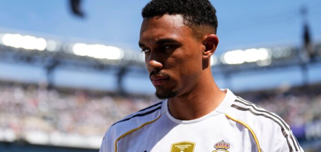 الصورة المميزة لـ: ترينت ألكسندر أرنولد يحذر إبراهيما كوناتي من فخ ريال مدريد: هل يكرر خطأه؟