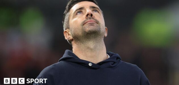 الصورة المميزة لـ: آلان شيهان يصر: أنا الرجل المناسب لقيادة سوانزي سيتي رغم تدهور النتائج