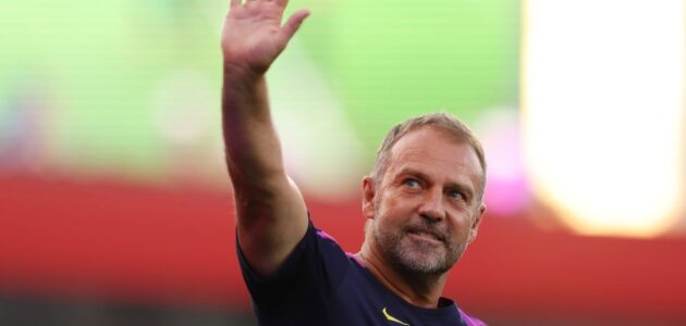 الصورة المميزة لـ: هانسي فليك في مباراته الخمسين بالدوري الإسباني مع برشلونة: تحليل الأرقام والإنجازات