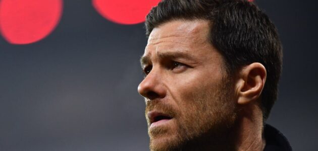 الصورة المميزة لـ: ريال مدريد: تشابي ألونسو يرفض الحديث عن ‘أزمة’ ويؤكد ‘الموسم طويل’