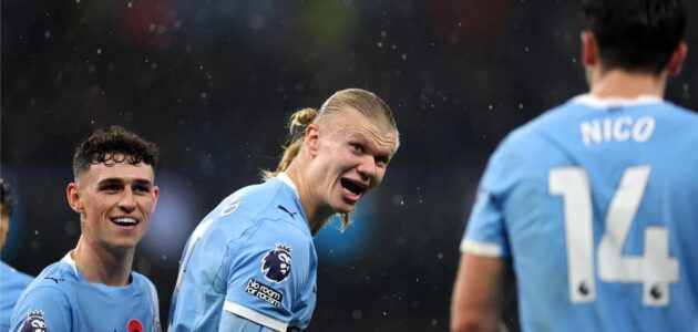 الصورة المميزة لـ: مانشستر سيتي يكتسح ليفربول بثلاثية في الدوري الإنجليزي: صلاح ومرموش يشاركان والسيتي يطارد آرسنال