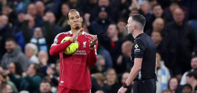 الصورة المميزة لـ: جاري نيفيل: ليفربول لا يزال منافساً على لقب الدوري الإنجليزي الممتاز رغم فارق النقاط مع أرسنال