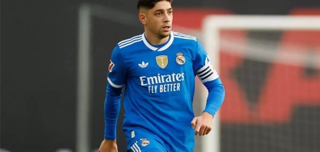 الصورة المميزة لـ: إصابة فالفيردي تضرب ريال مدريد: النادي يكشف التفاصيل ومدة الغياب المتوقعة