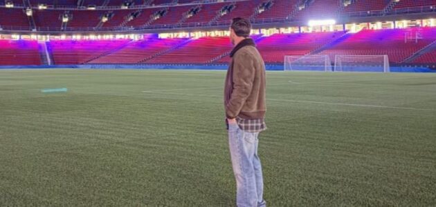 الصورة المميزة لـ: ميسي يزور كامب نو سرًا ويعبر عن أمله بالعودة: “أتمنى أن أعود يومًا ما”