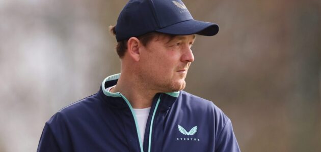 الصورة المميزة لـ: مدرب إيفرتون سورينسن: ‘استحققنا المزيد’ رغم الخسارة أمام مانشستر سيتي