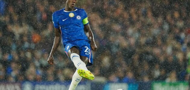 الصورة المميزة لـ: استدعاء تريفوه تشالوباه وجيمس ترافورد لمنتخب إنجلترا لتصفيات كأس العالم