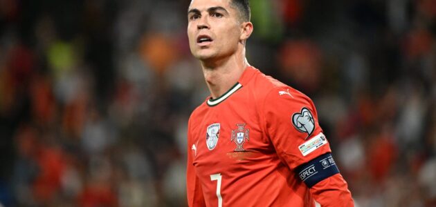 الصورة المميزة لـ: كريستيانو رونالدو يحدد موعد اعتزاله: “عام أو عامان” فقط