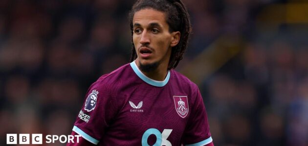 الصورة المميزة لـ: اتهامات الاتحاد الإنجليزي لهانيبال المجبري بالبصق على جماهير ليدز يونايتد